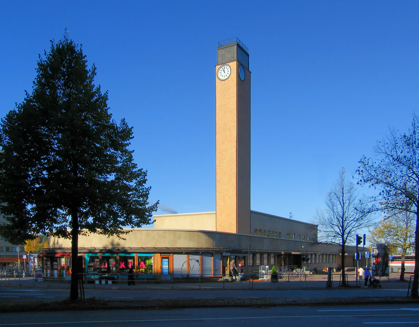 Bus station in Lahti, built in 1939, featuring a tall clock tower and modernist architecture by Kaarlo Könöne.